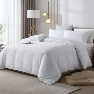 ชุดเครื่องนอน 3.5 ฟุต 4 ชิ้น CHARM ผ้าซาตินลายริ้ว สีขาว